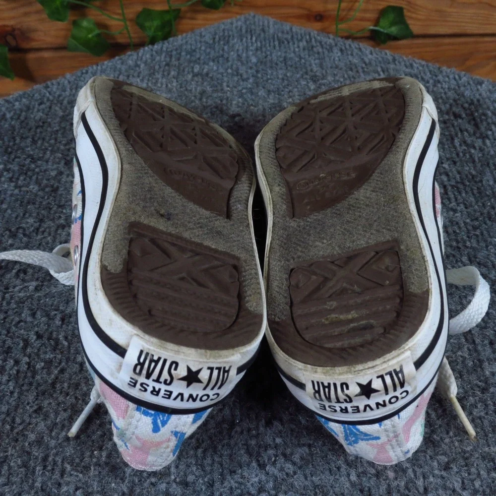 Converse Chuck Taylor All Star Junior Sneakers Size 13 School Shark Print‎ Multi